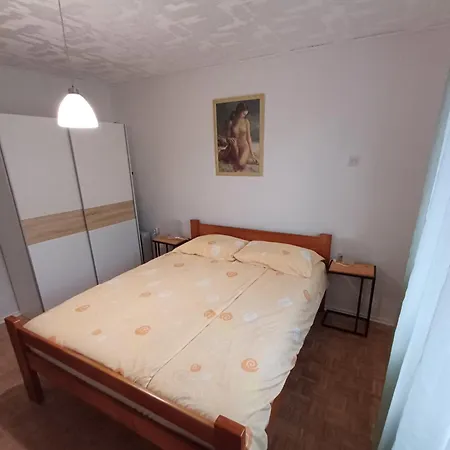 Apartma Doma Apartament Tolmin