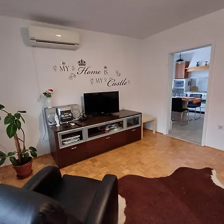 Daire Apartma Doma *